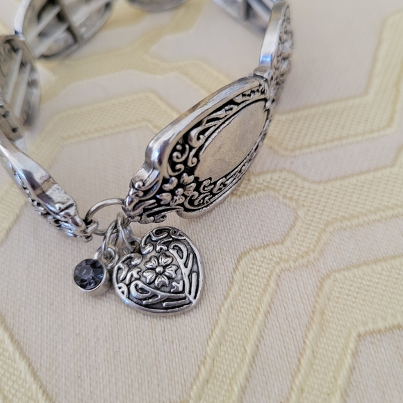 Spoon Handle look "G" Initial Necklave and Spoon Handle look Bracelet in Silver - Picture 3 of 4